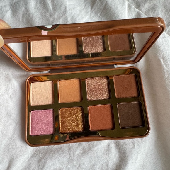 TooFaced Hot Cocoa Bundle! Hot Cocoa Bronzer + Eyeshadow Palette w/ Matching Bag - Picture 4 of 8